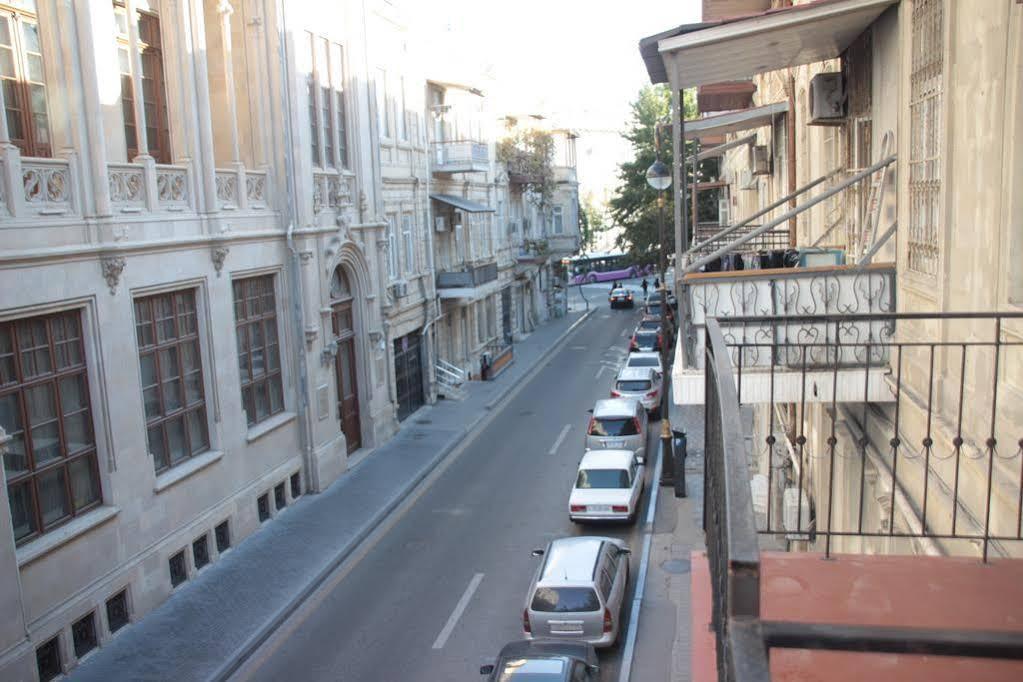 Capital Hostel Баку Екстериор снимка