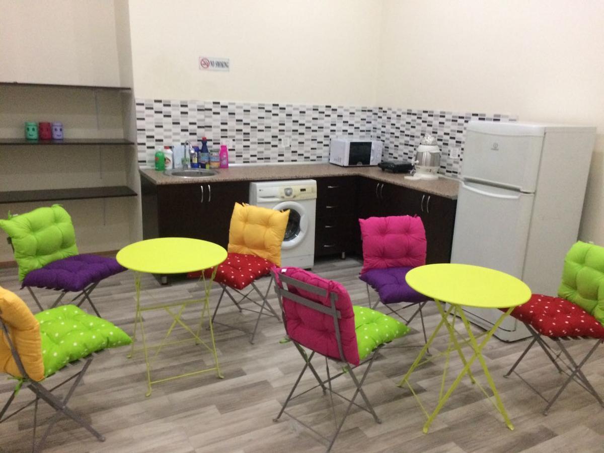 Capital Hostel Баку Екстериор снимка