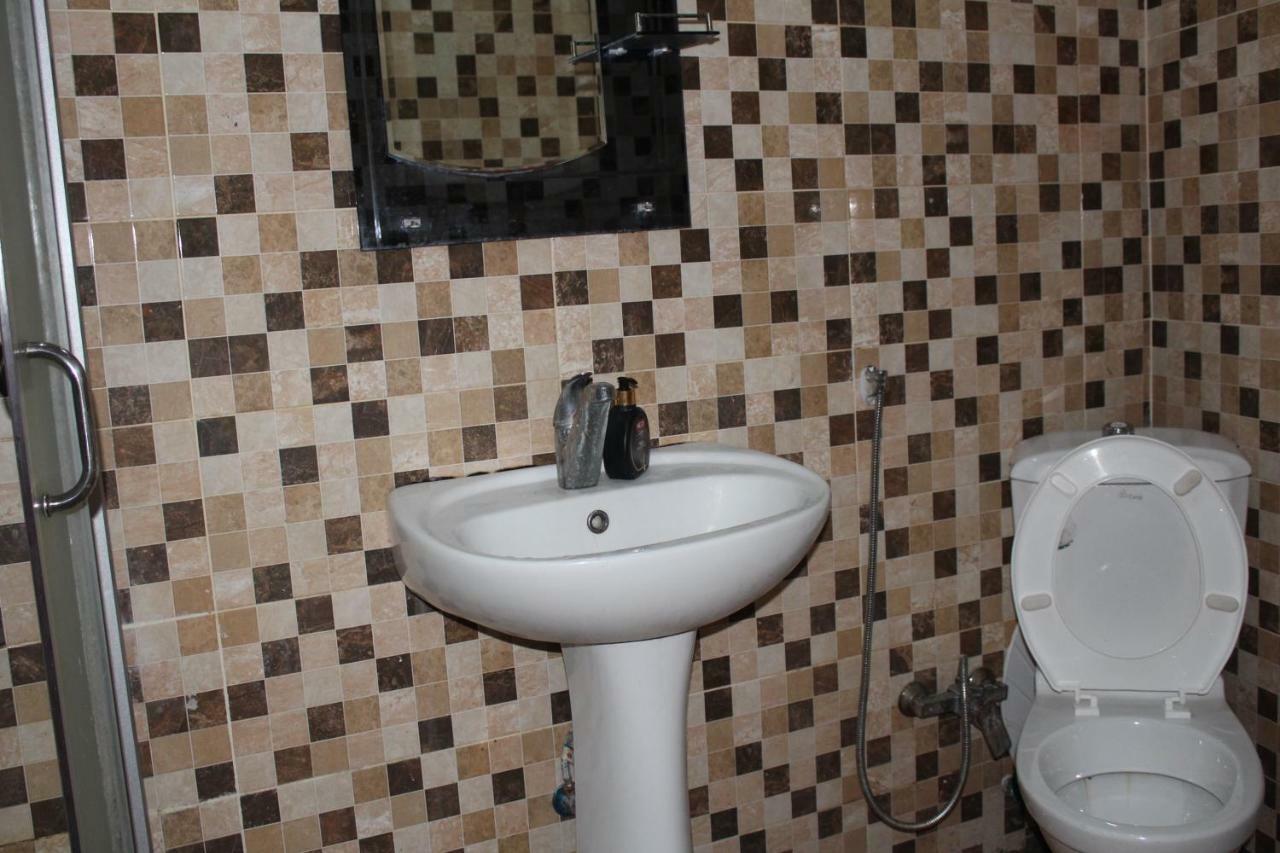 Capital Hostel Баку Стая снимка