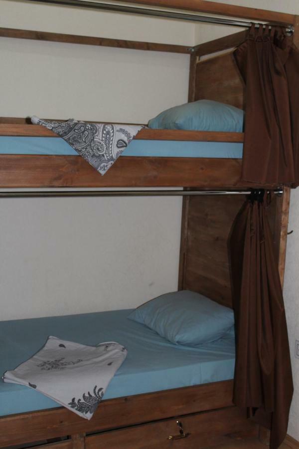 Capital Hostel Баку Екстериор снимка